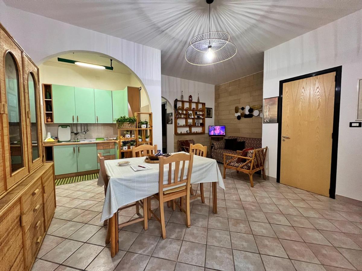 Casa Vacanza Rita Марина-ди-Песколузе Экстерьер фото