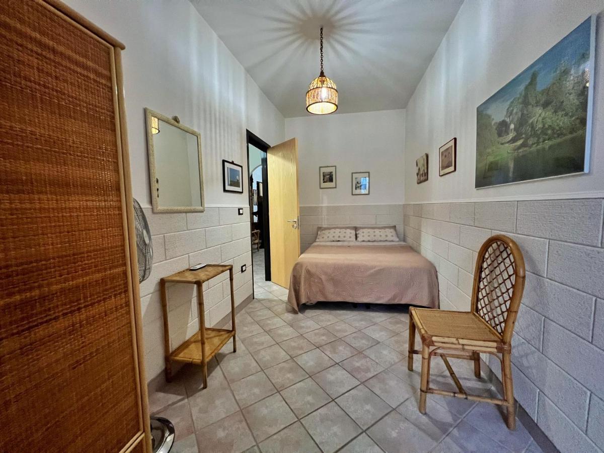 Casa Vacanza Rita Марина-ди-Песколузе Экстерьер фото