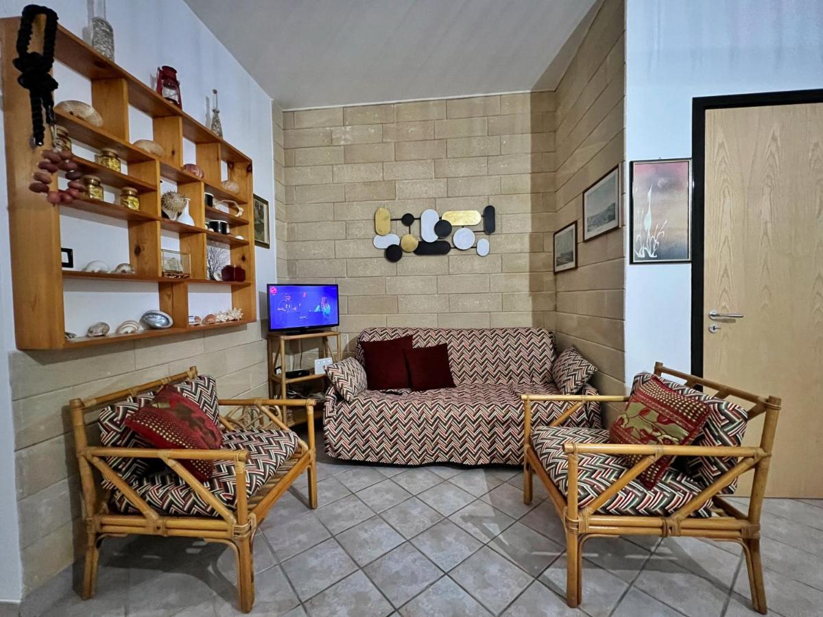 Casa Vacanza Rita Марина-ди-Песколузе Экстерьер фото