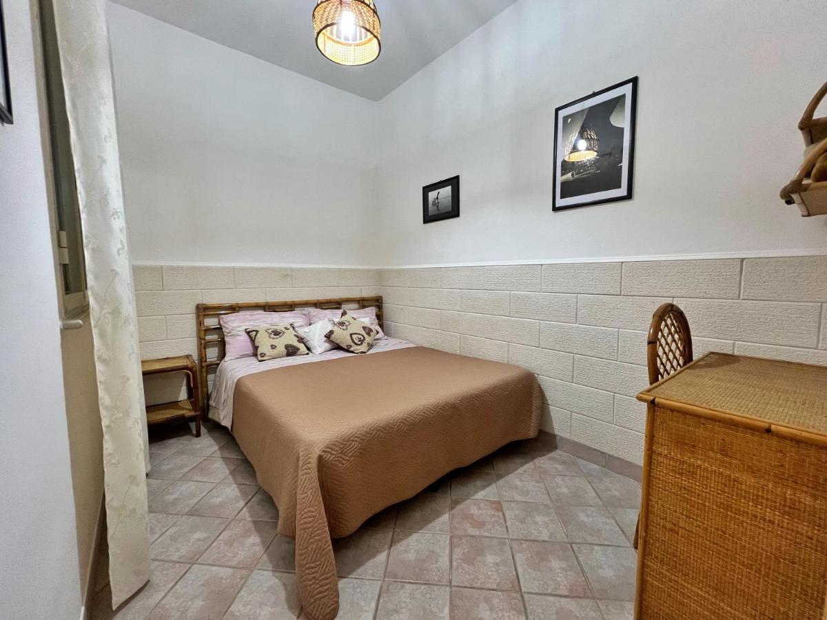 Casa Vacanza Rita Марина-ди-Песколузе Экстерьер фото